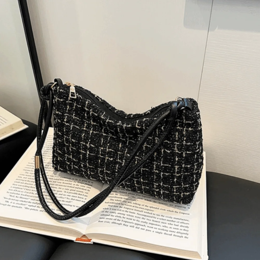 Hobos Woolen Plaid Underarm Bag Appliques Soft New Luxury Designer Handbags Dacron Korean Style Purse Crossbody Bag Daily