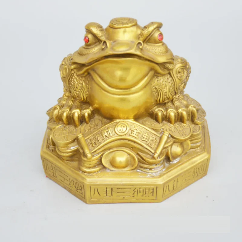 Exquisitely crafted brass golden toad ornament, symbolizing wealth from all directions, with the eight trigrams and seven stars