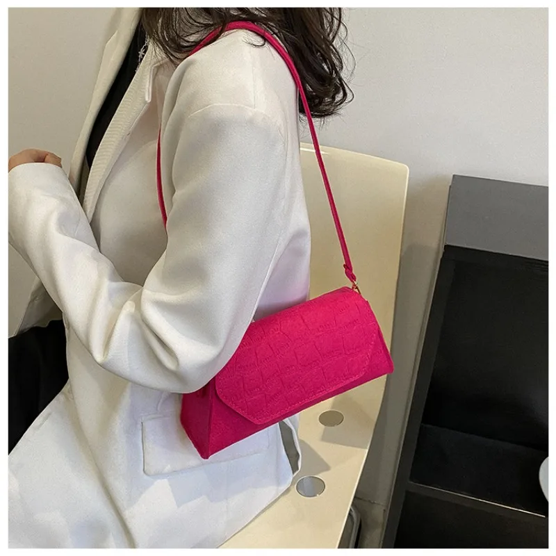 

Trend New Korean Version of Simple Solid Color Small Square Shoulder Bag Casual Diagonal Bag Underarm Felt Shoulder Bag Female