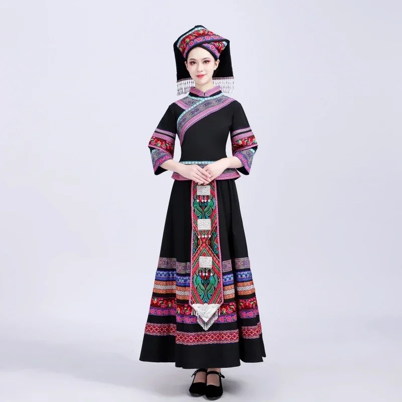 Guangxi Zhuang people March 3 Adult traditional clothing female song festival performance dance dress performance 3-piece set