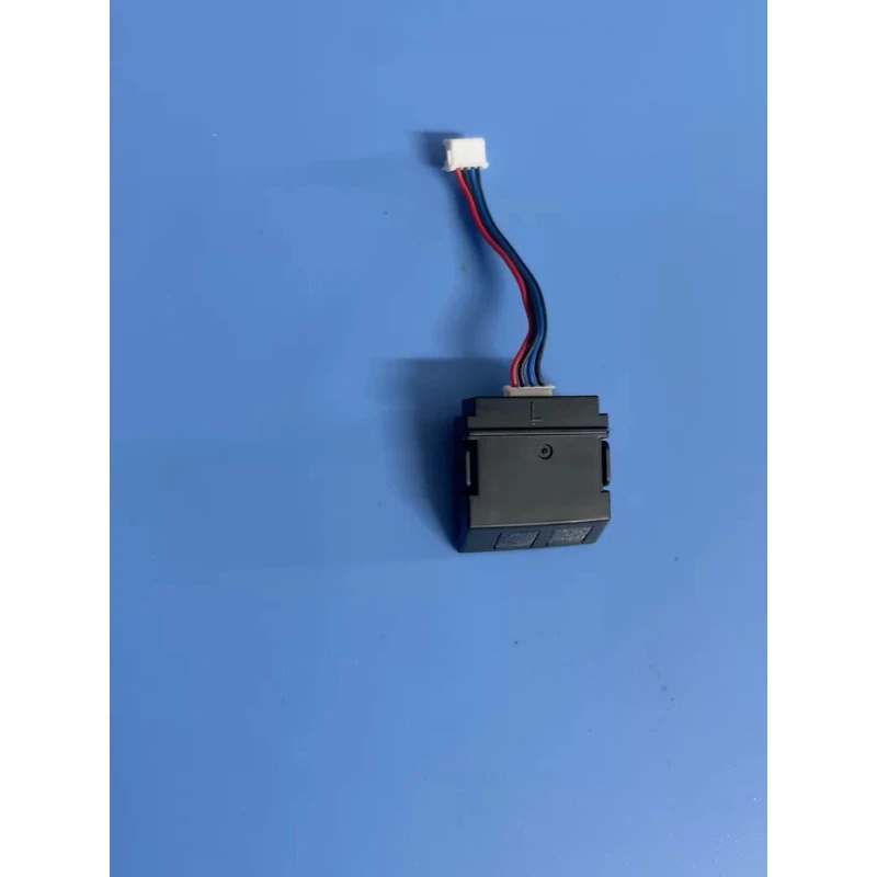 New Infrared Cliff and Edge Sensor for Robot Vacuum Cleaner