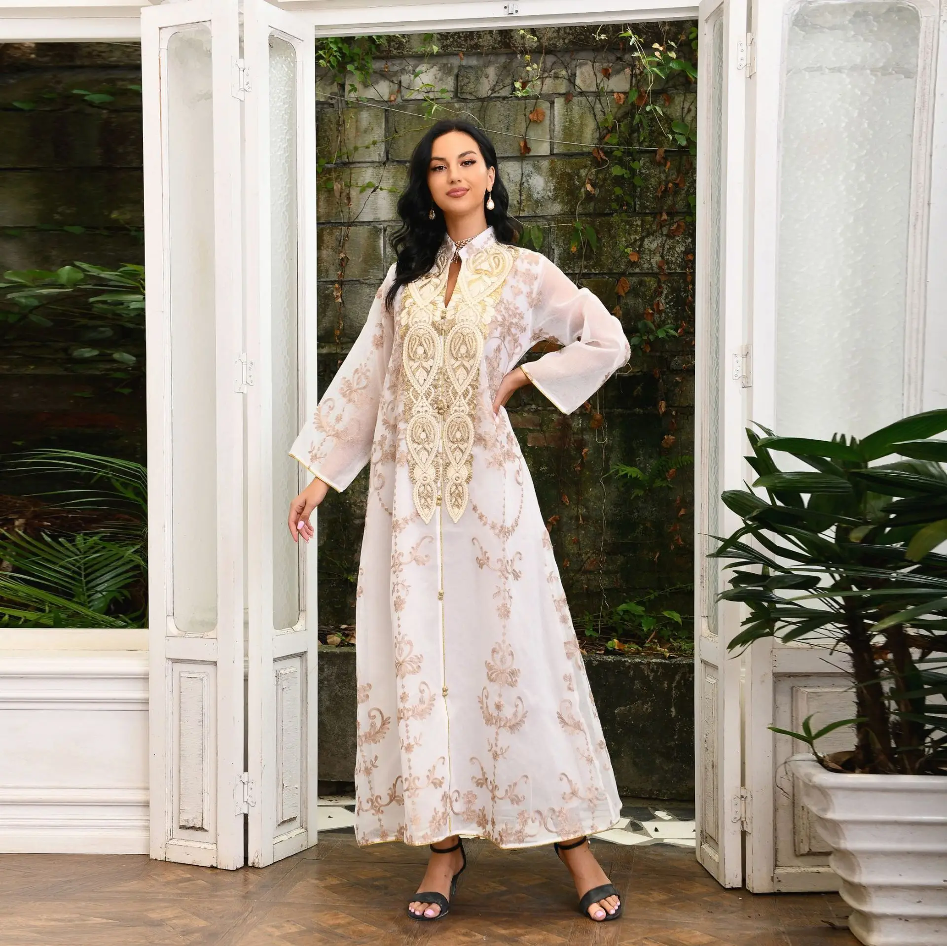 イスラム教徒中東ドバイアバヤメッシュ刺繍アップリケドレスファッションイブニングドレスサウジスタイル女性ロングルーズドレスアバヤ