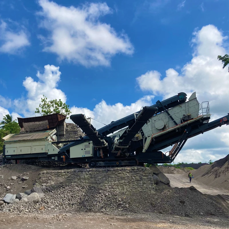 Crawler Mobile Cone Crusher AC Motor Bearing Capacity 400(t/h) Discharge Range 44 Total Power 318kw Max Feed Size 210mm
