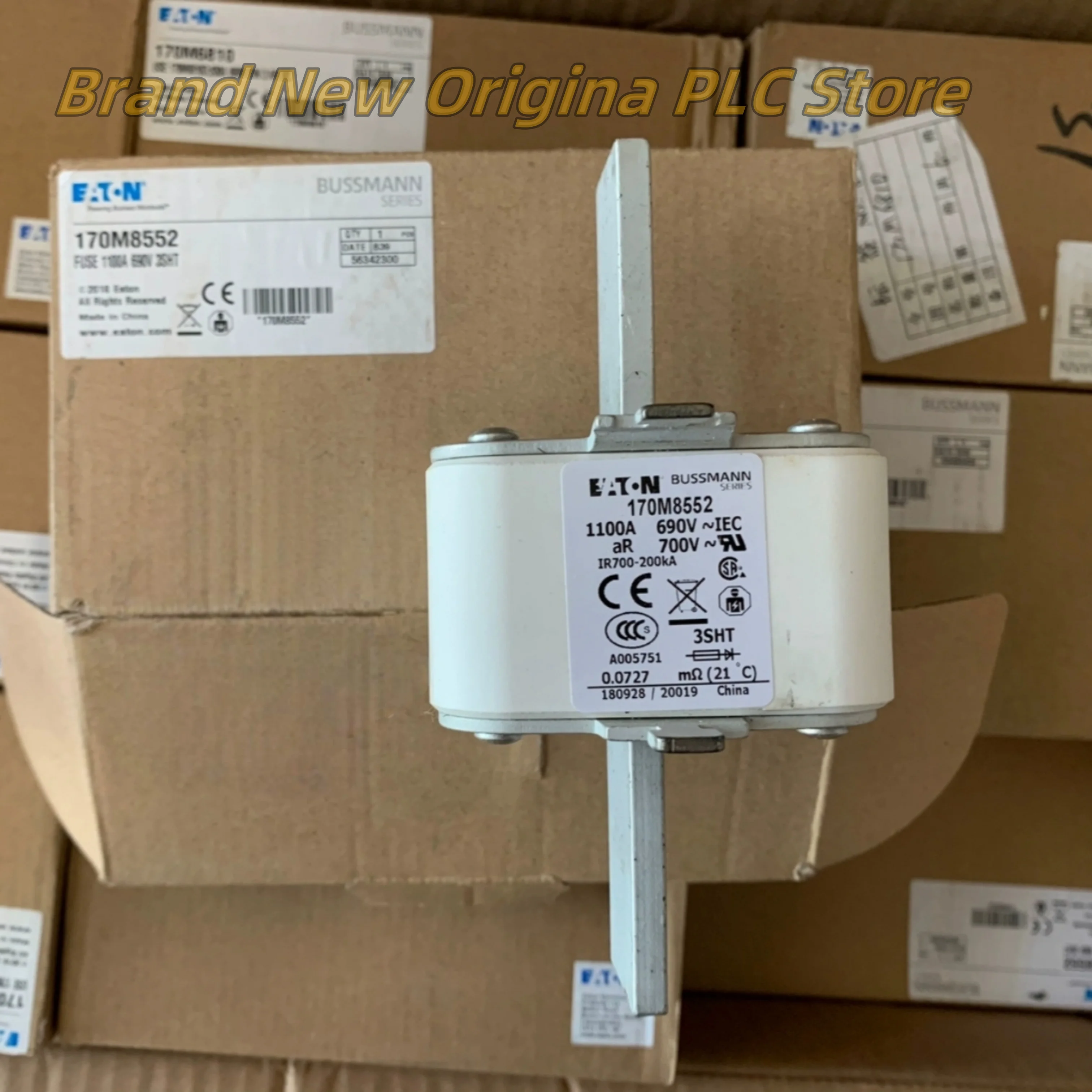 

170M8550 1600A 170M8552 1100A 100%NEW Fuse