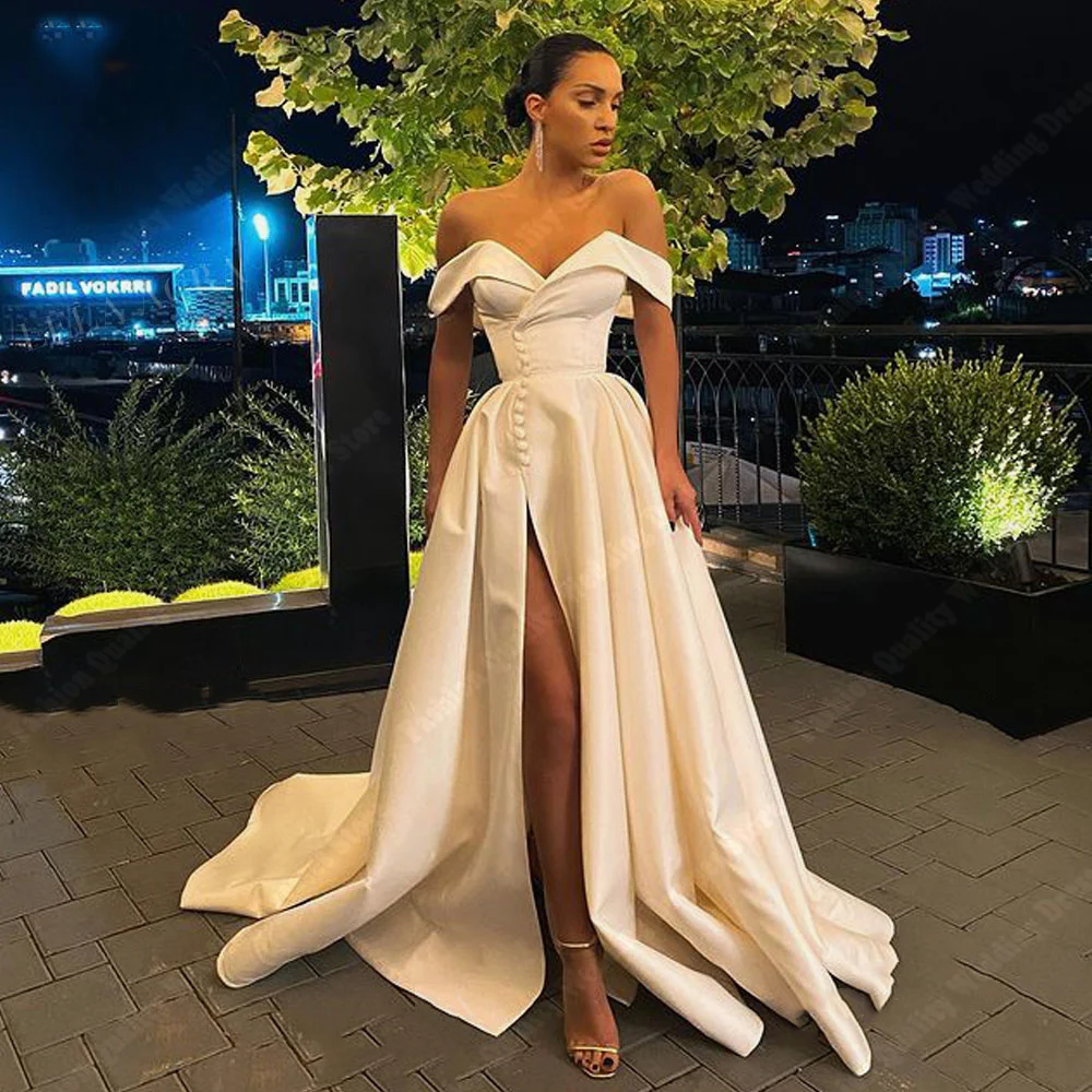 Popular Bright Off Shoulder Plus Size Wedding Dresses Long Train Court Skirt Hem Newest Listing Princess Hems Vestidos De Noivas