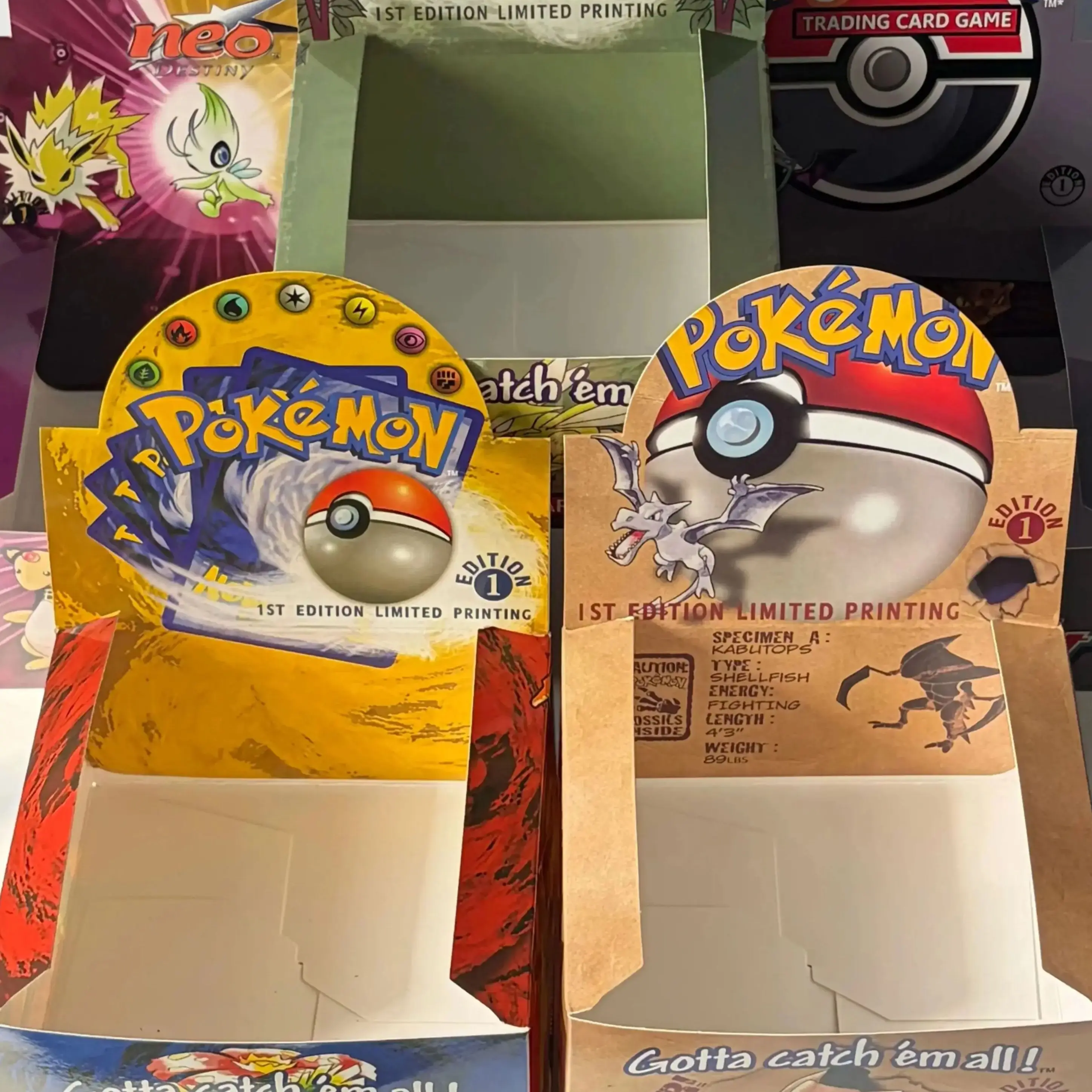 Caja Vacía de PTCG Sin Tarjetas Incluidas BASE1/FOSSIL/TEAM ROCKET/JUNGLE/NEO DESTINY 1ª Ed. Decoración de Pared Hecha a Mano PKM Proxy