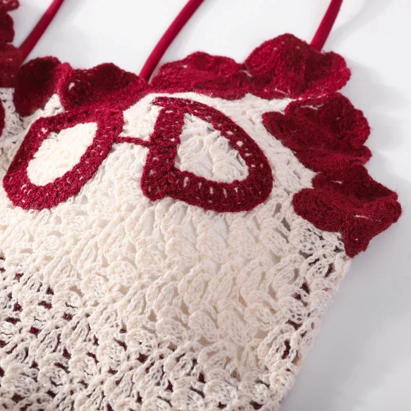 

Summer Sweet Chilli Style Hollow-out Knit Spaghetti Tank Top V-Neck Cami Bra Pad Pleated Contrast Color Tees