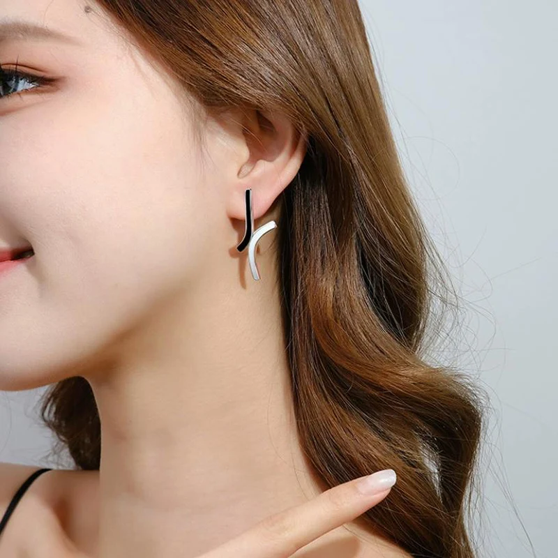 New Fashionable Ear Stud Simple Black White Line Earnail Drip Glue Crafted Earrings For Women 925 Silver Jewelry KOFSAC