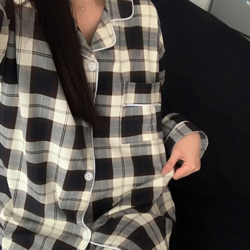 トレンドヴィンテージファッション黒の格子柄プリント女性用パジャマ文学的で成熟した怠惰なホームカジュアルラウンジ2025春新作ミルクシルクパジャマ