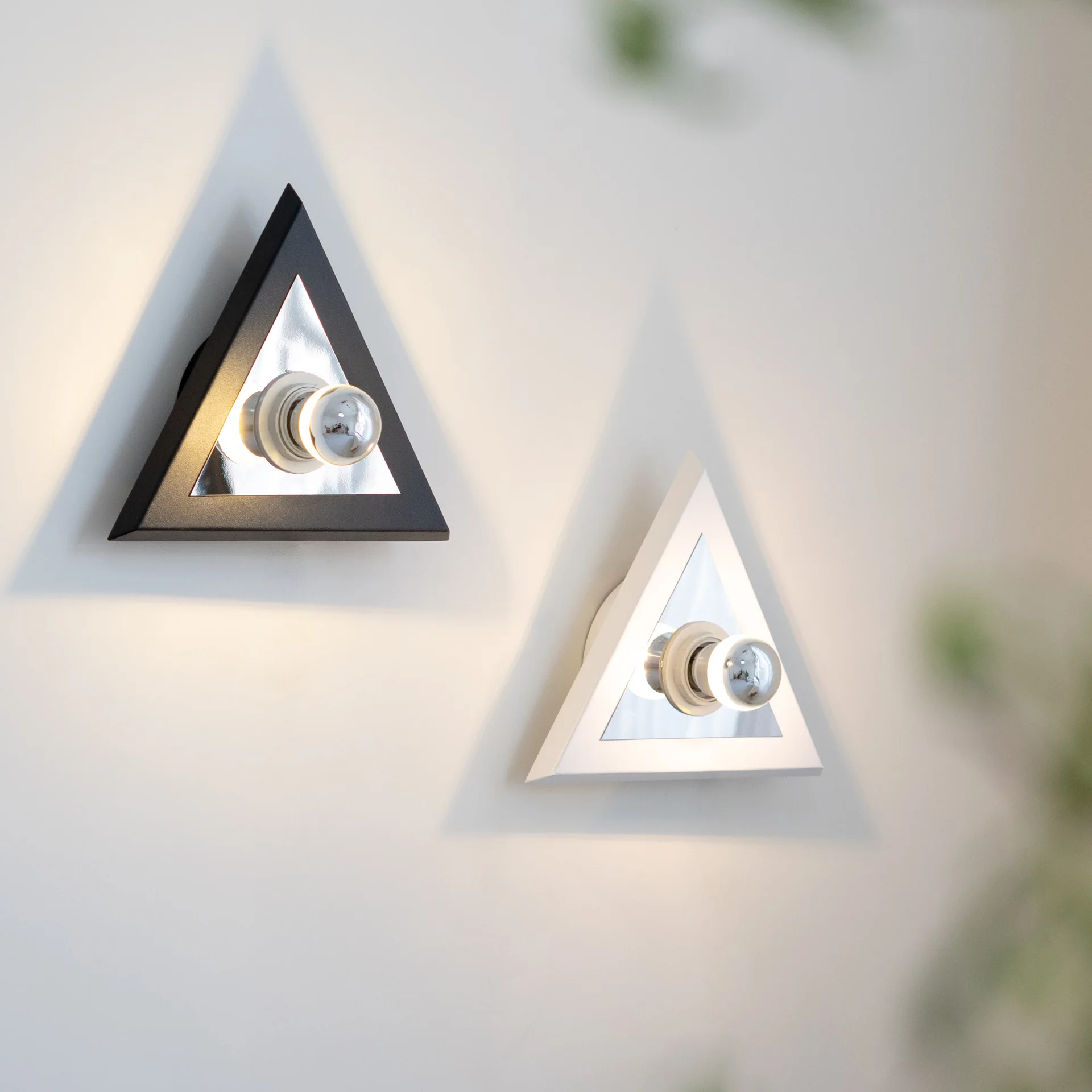 

Retro Triangle Wall Lamp Creative Bedroom Bedside Wall Decoration Lamp Geometric Living Room Background Staircase Corridor Light