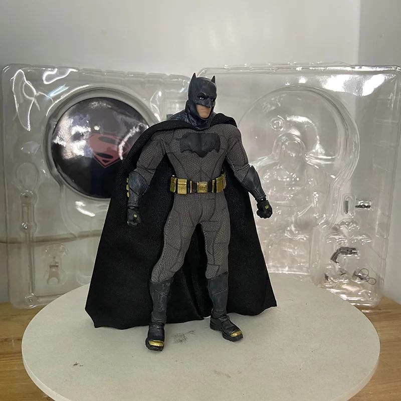 Mezco One 12-Rüstung Batman Actionfigur Batman Figur Bruce Wayne Joker Figur Sammlerstück Modell Spielzeug Geschenk Anime Auf Lager – Detail 28