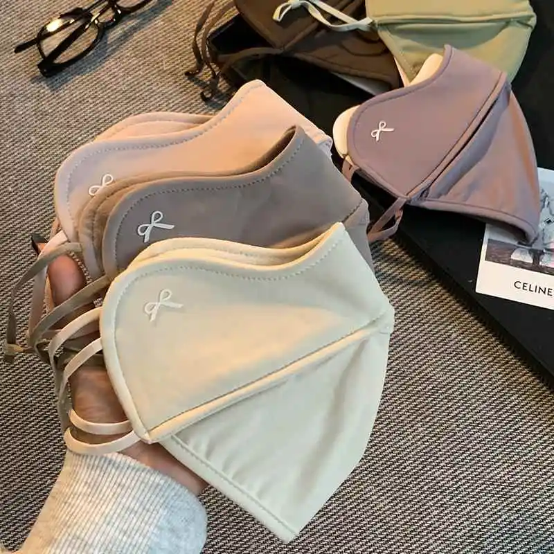 

Thiened Women's Mask Breathable Skin-friendly Warmth Autumn And Winter Proof Windproof Faionable Face Mask for Daily Use