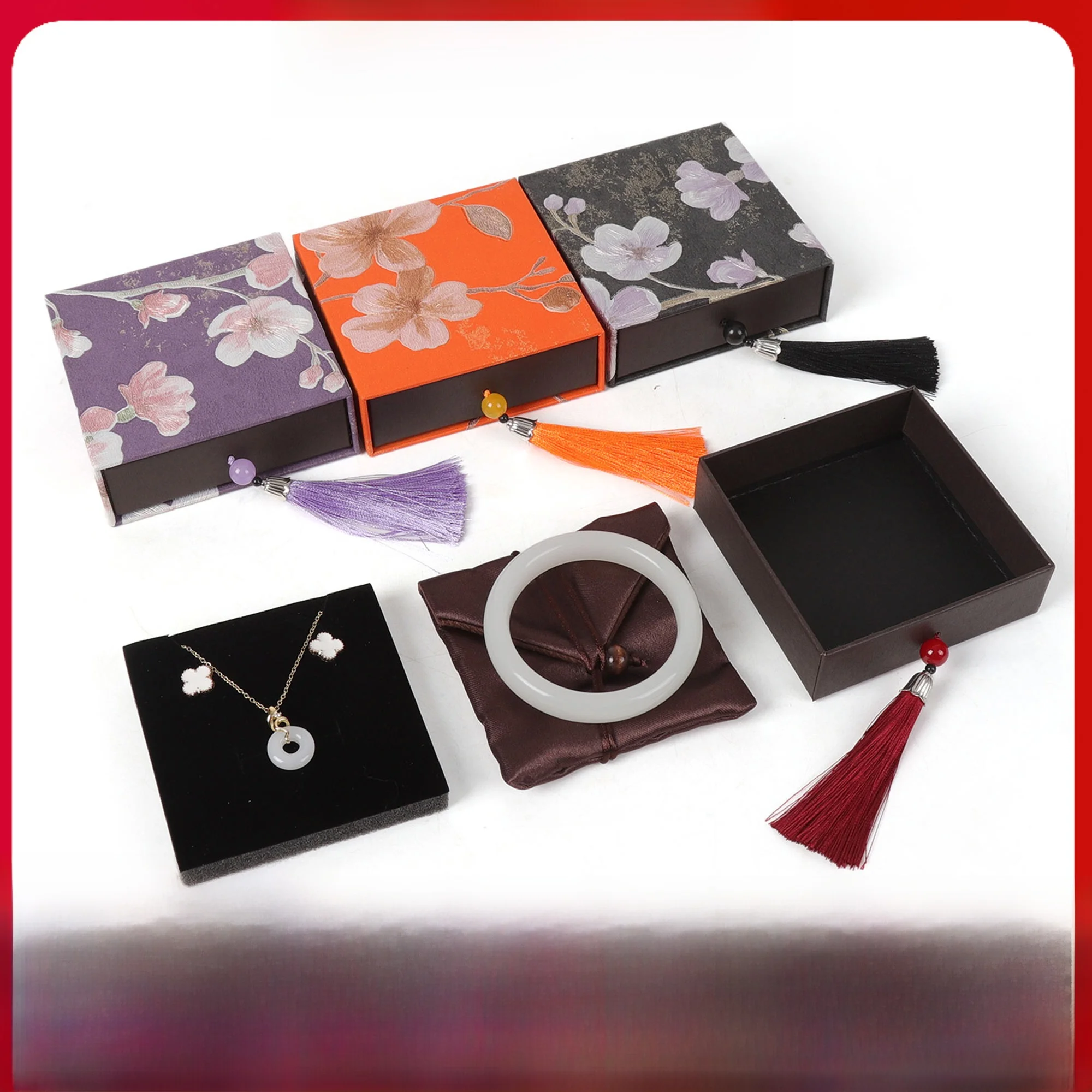 caixa-de-armazenamento-de-pulseiras-de-alta-qualidade-caixa-de-joias-premium-para-armazenamento-de-pingentes-de-perolas-e-pulseiras-elegante-caixa-de-presente-em-estilo-chines