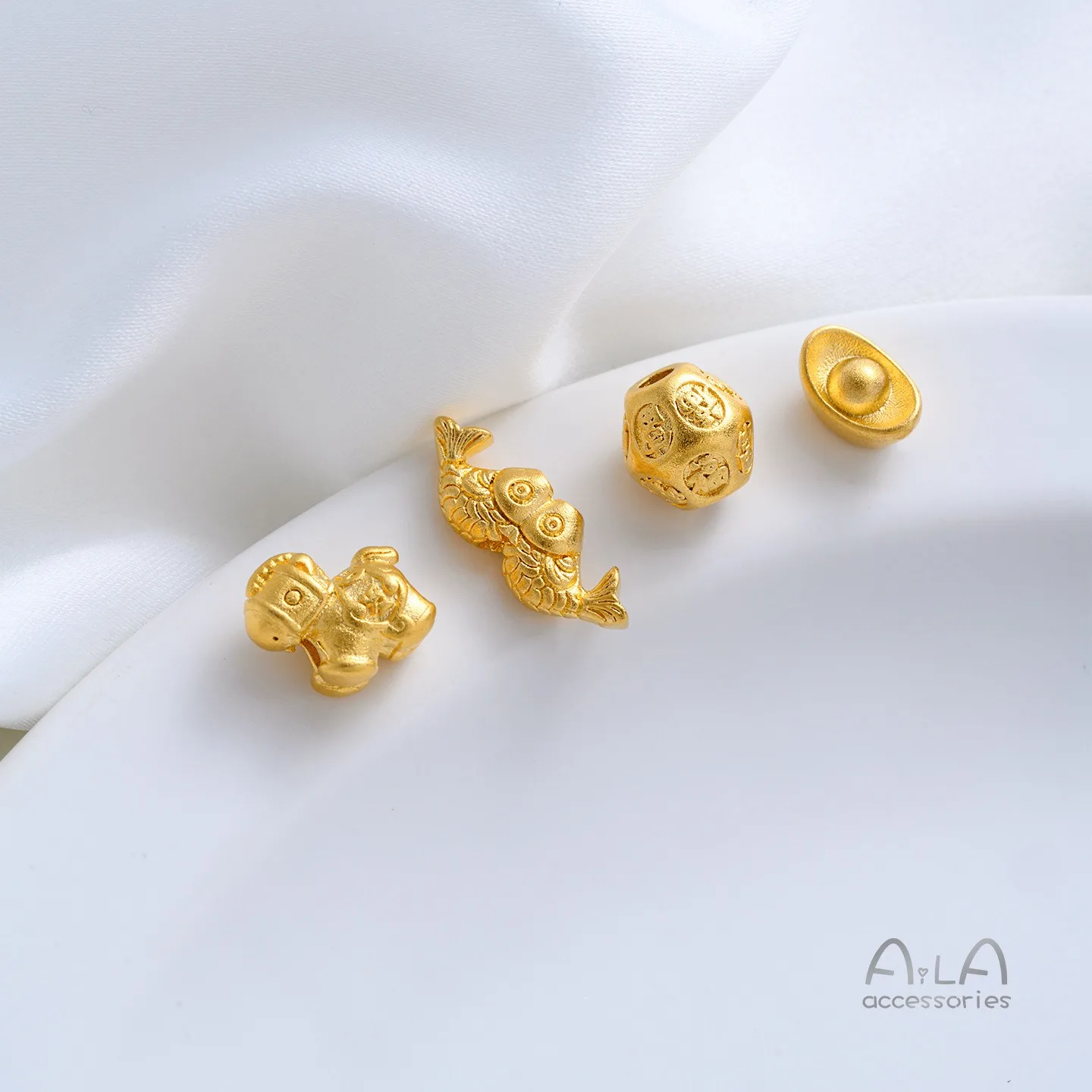 Gold-Plated Brass Wealthy Horse Gold Ingot Double Carp Sand Gold Spacer Beads DIY Bracelet Necklace Jewelry Findings