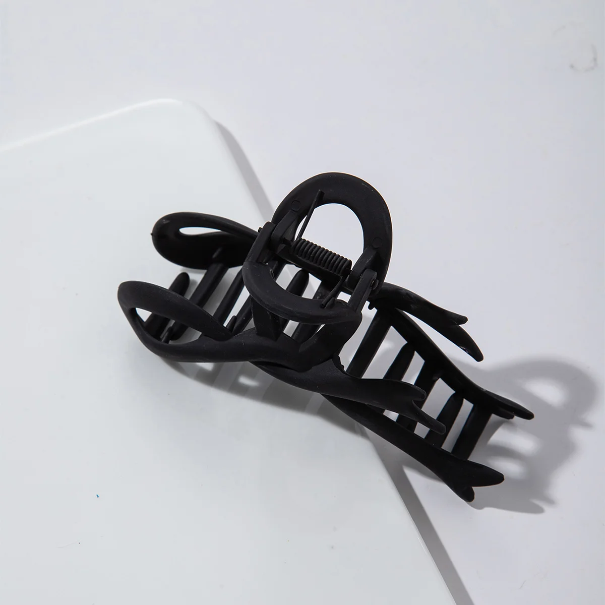 12CM Matte Hair Clips Vintage Ribbon Bow Hair Claws Crab Headwear Hairpins Shark Ponytail For Women Hair Accessories Barrettes