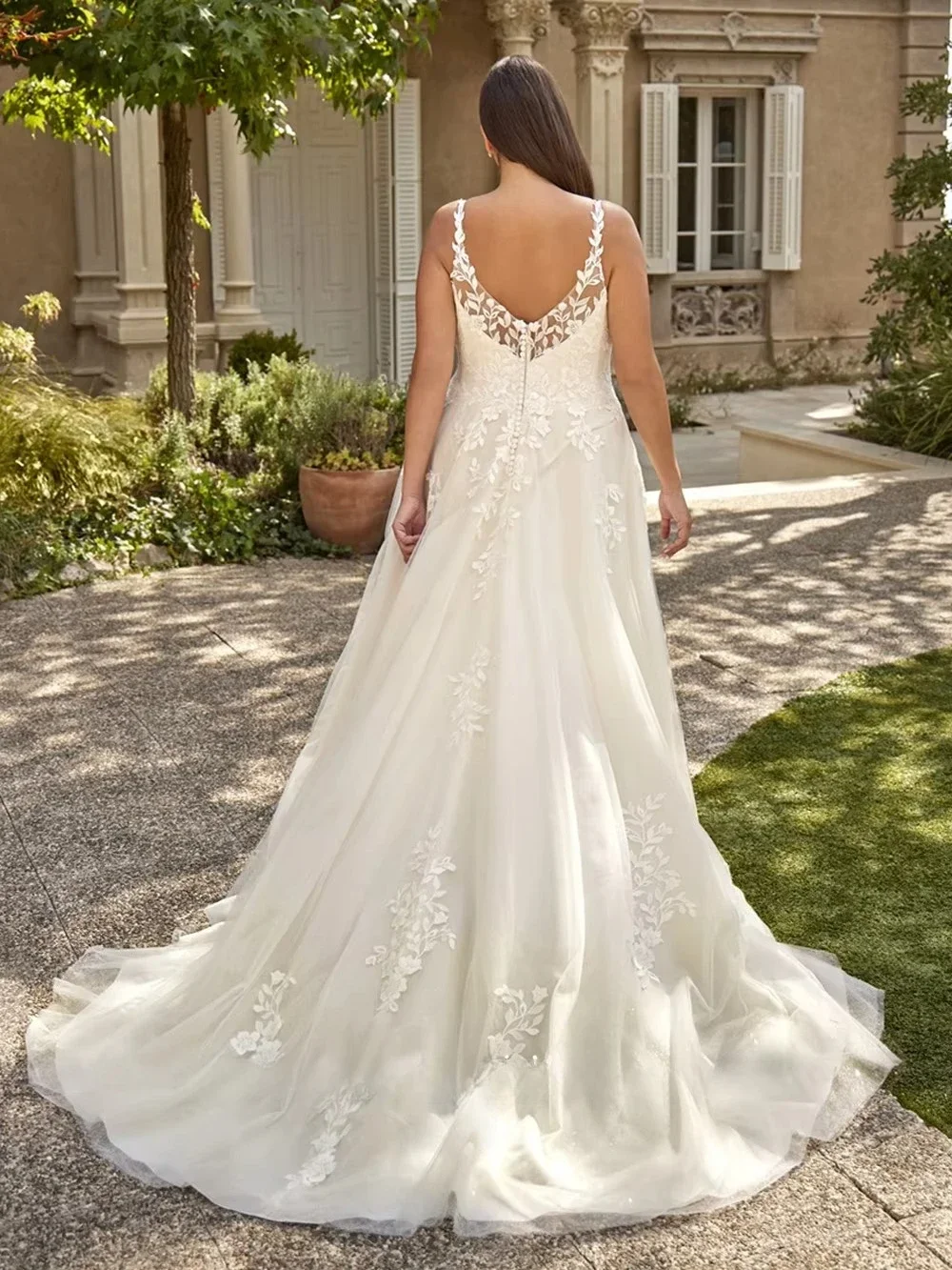 Spaghetti Strap V Neck Illusion Lace Wedding Dress Floral Applique Bodice Flowing Tulle A Line Ball Gown Skirt with Chapel Train