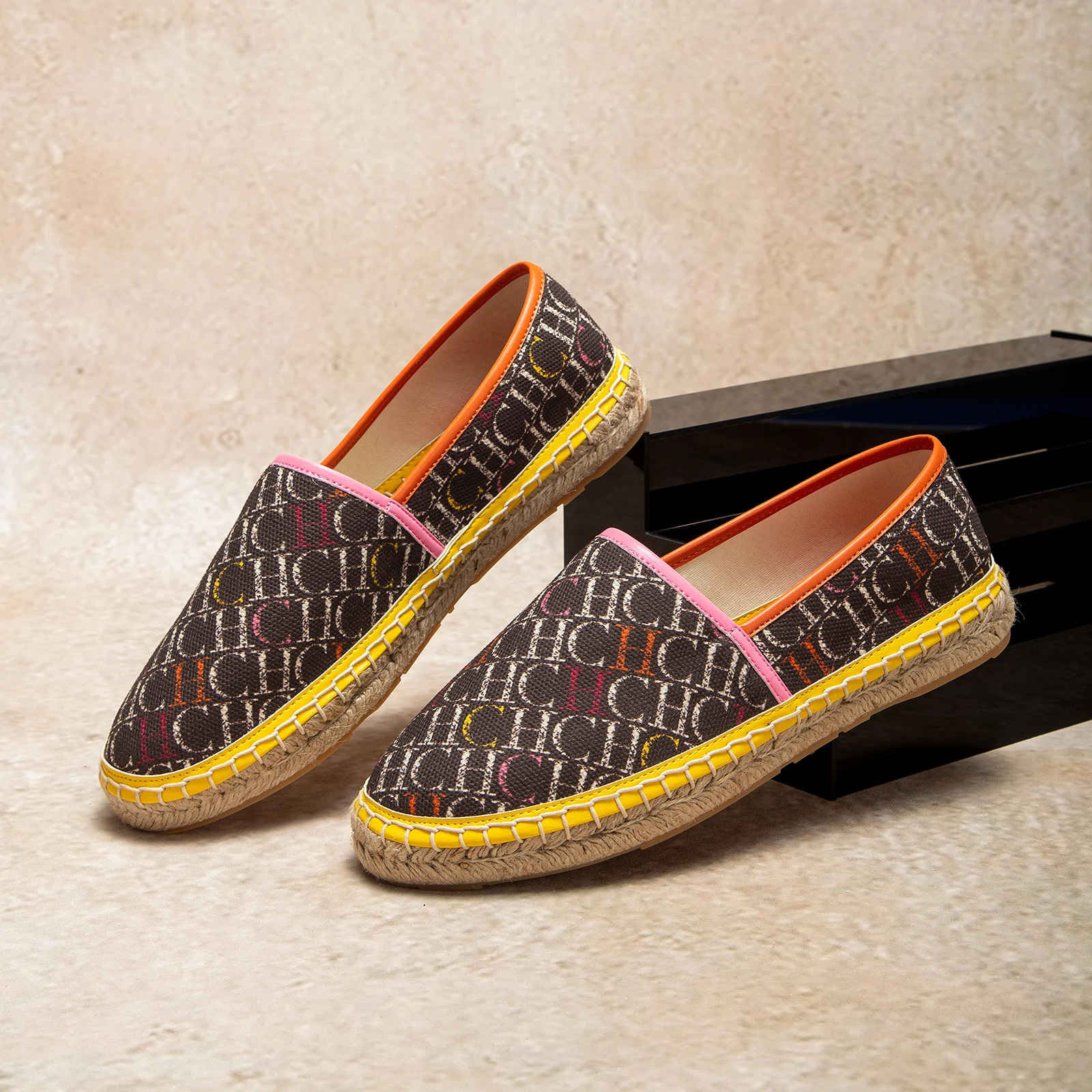 

Classic Style Letters Printed Women's Casual Shoes Retro Versatile Lightweight and Comfortable New Women's Fisherman Shoes