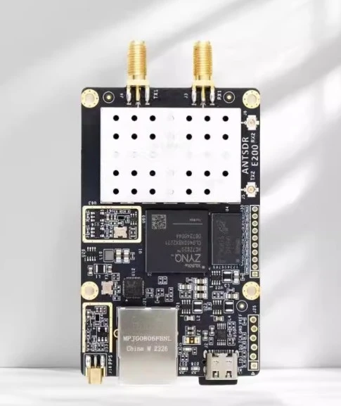 ​​ANTSDR U200 Software Defined Radio with AD9361 Chip - Portable Spectrum Analyzer for Satellite Communication & RF Detection​​