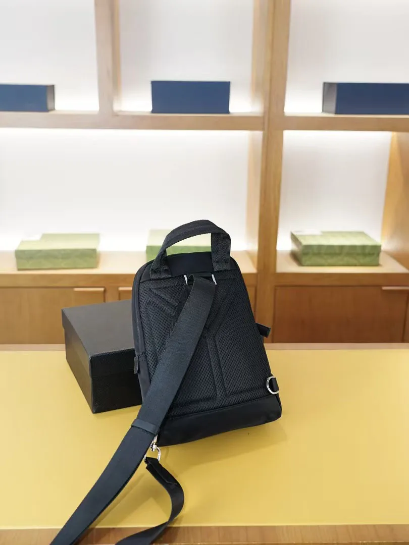 최고급 디자이너 품질 남성용 천연 가죽 체스트 백 최고급 소가죽 슬링 숄더백 레저 트렌드 소형 크로스바디 백17