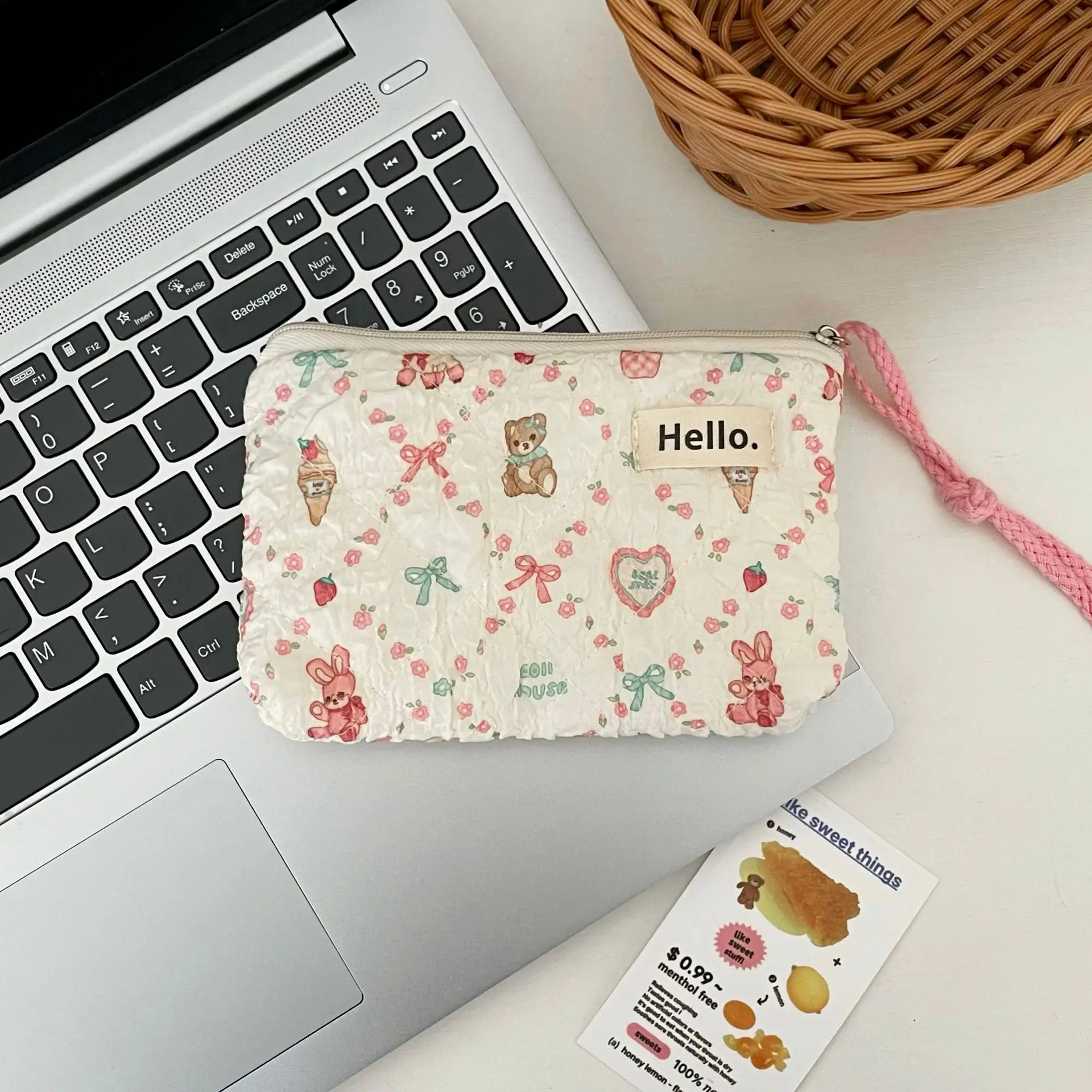 

INS Fresh Floral Quilted Coin Purse Coin Pouch Girl's Mini Purse Portable Handbag Key Headphone Lipstick Storage Bag Card Holder