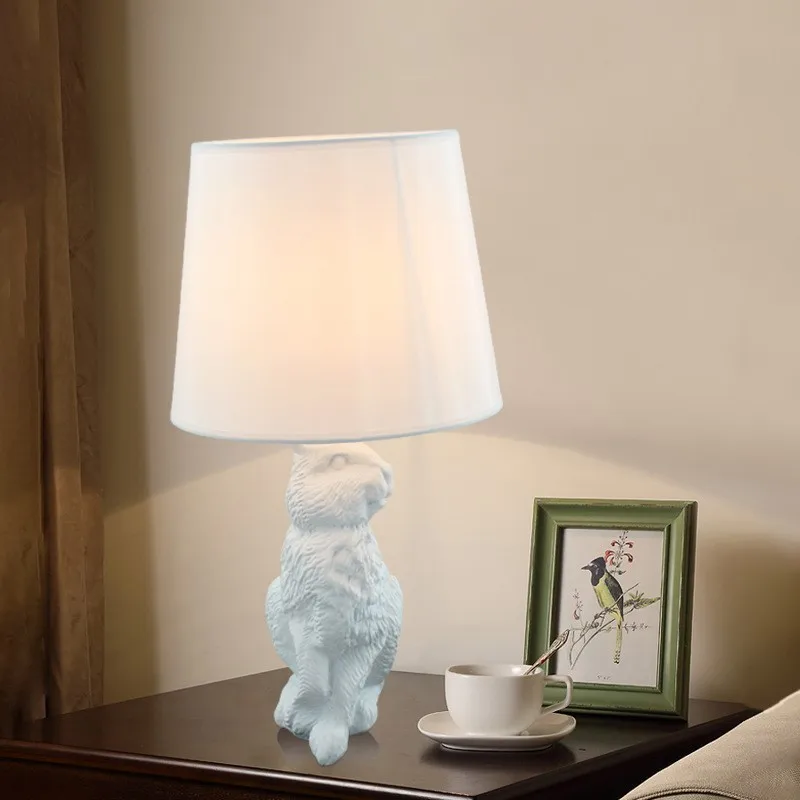 

Nordic LED Table Lamp American Dutch Animal Table Lights Bedroom Bedside Lamp Resin Rabbit Table Lamp Indoor Lighting Fixtures