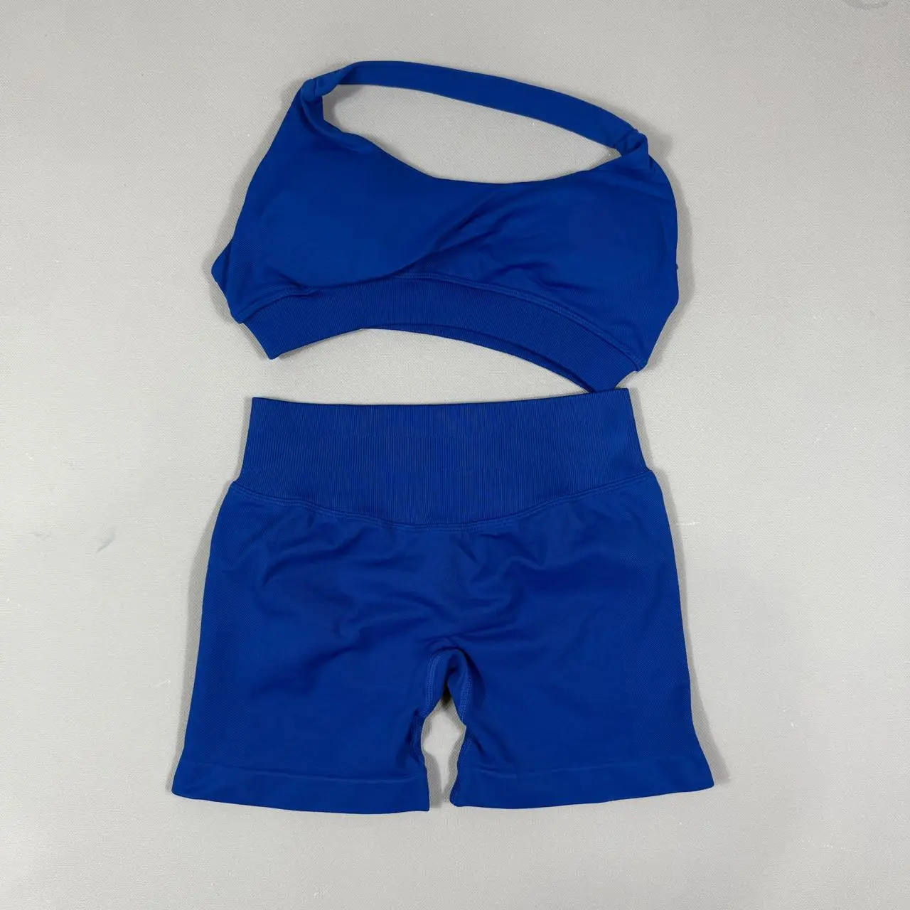 UETEEY 2 Pieces Set Women Seamless Yoga Set Workout Sets Halter Sports Bra Scrunch Shorts Gym Suit Fitness Clothes Sportswear