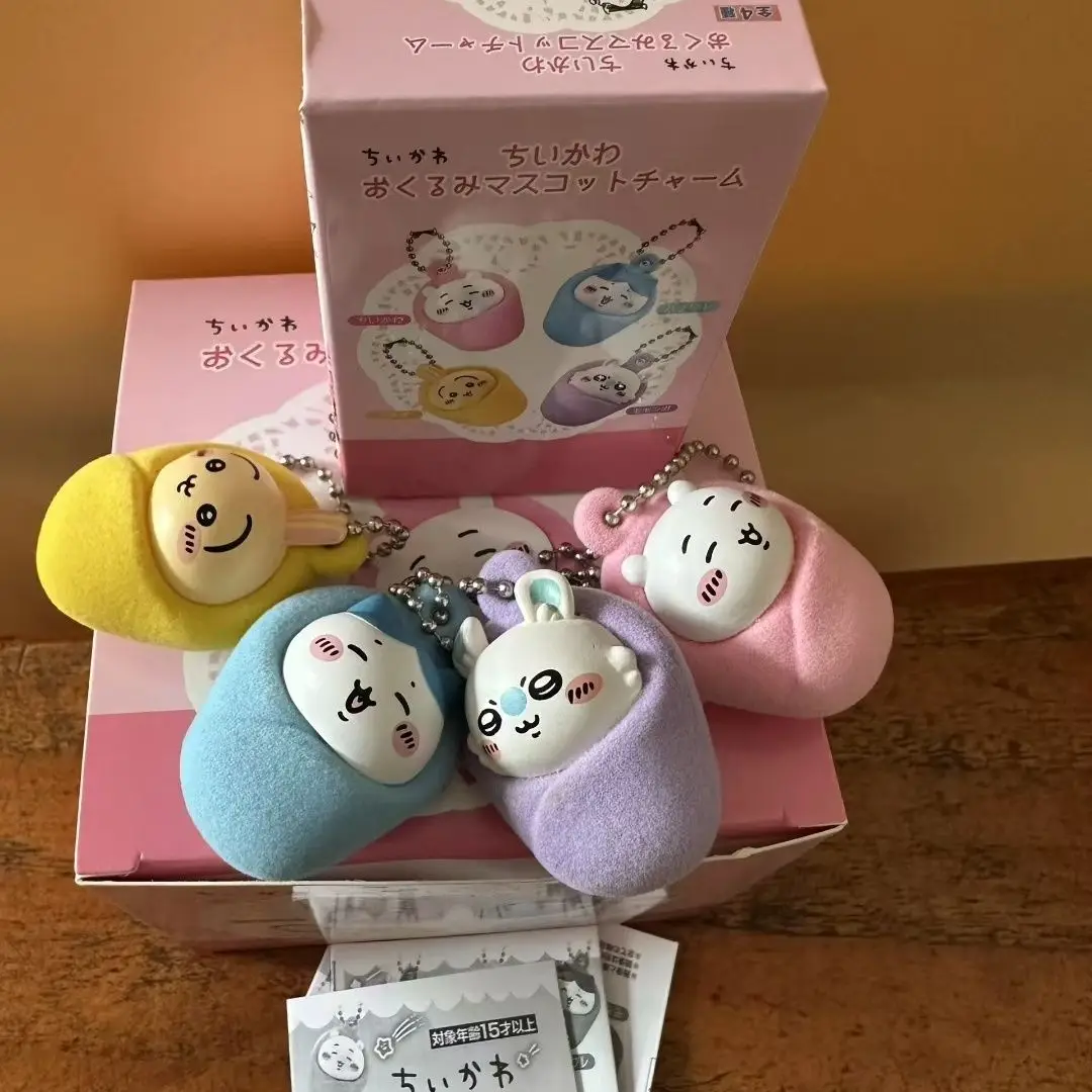 

Подвеска-пеленка Chiikawa в форме малыша Hachiware Usagi