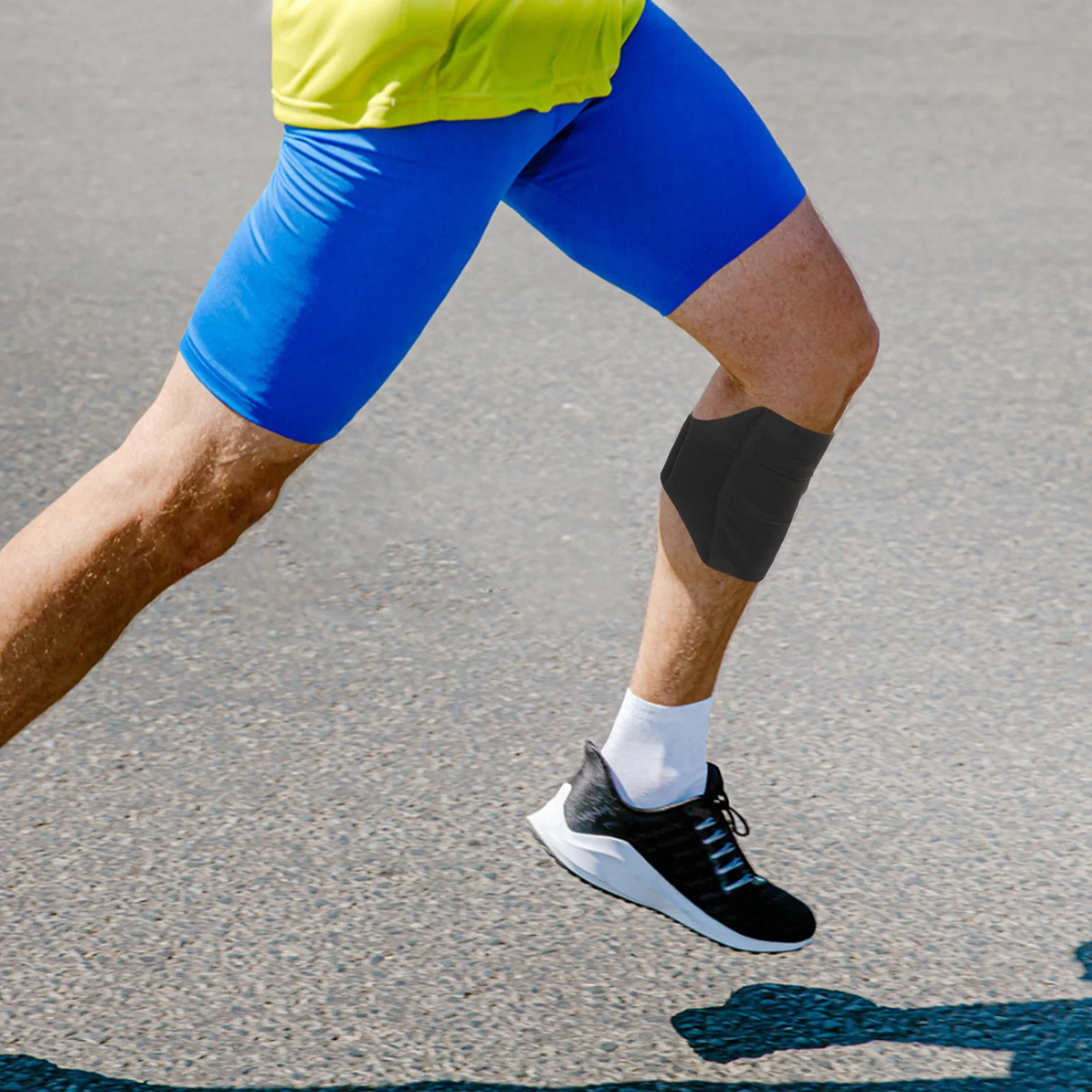 2Pcs Elastic Phone Leg Band for Sports Running Hiking Cycling One Size Fits All Comfortable Secure Mobile Pouch