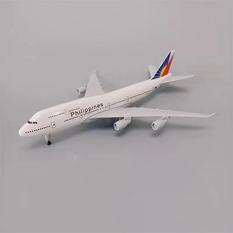 

20cm Alloy B747 Philippine Airline Aircraft Model 747 Die-cast Aircraft Model With Wheels Landing Gear Home Collection Decorativ