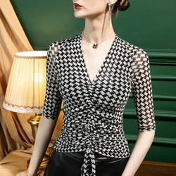 2023 Autumn New V-neck T-shirt Bright Silk Glitter Houndstooth Bottoming Shirt Women's Five-point Sleeve Summer Sexy Strappy Top