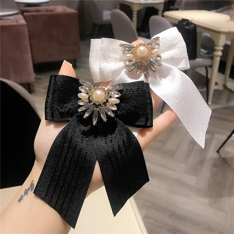 

New Women's Bow Tie Business Banquet Shirt Fashionable and Versatile Collar Accessories Luxurious Rhinestones High-end Gifts