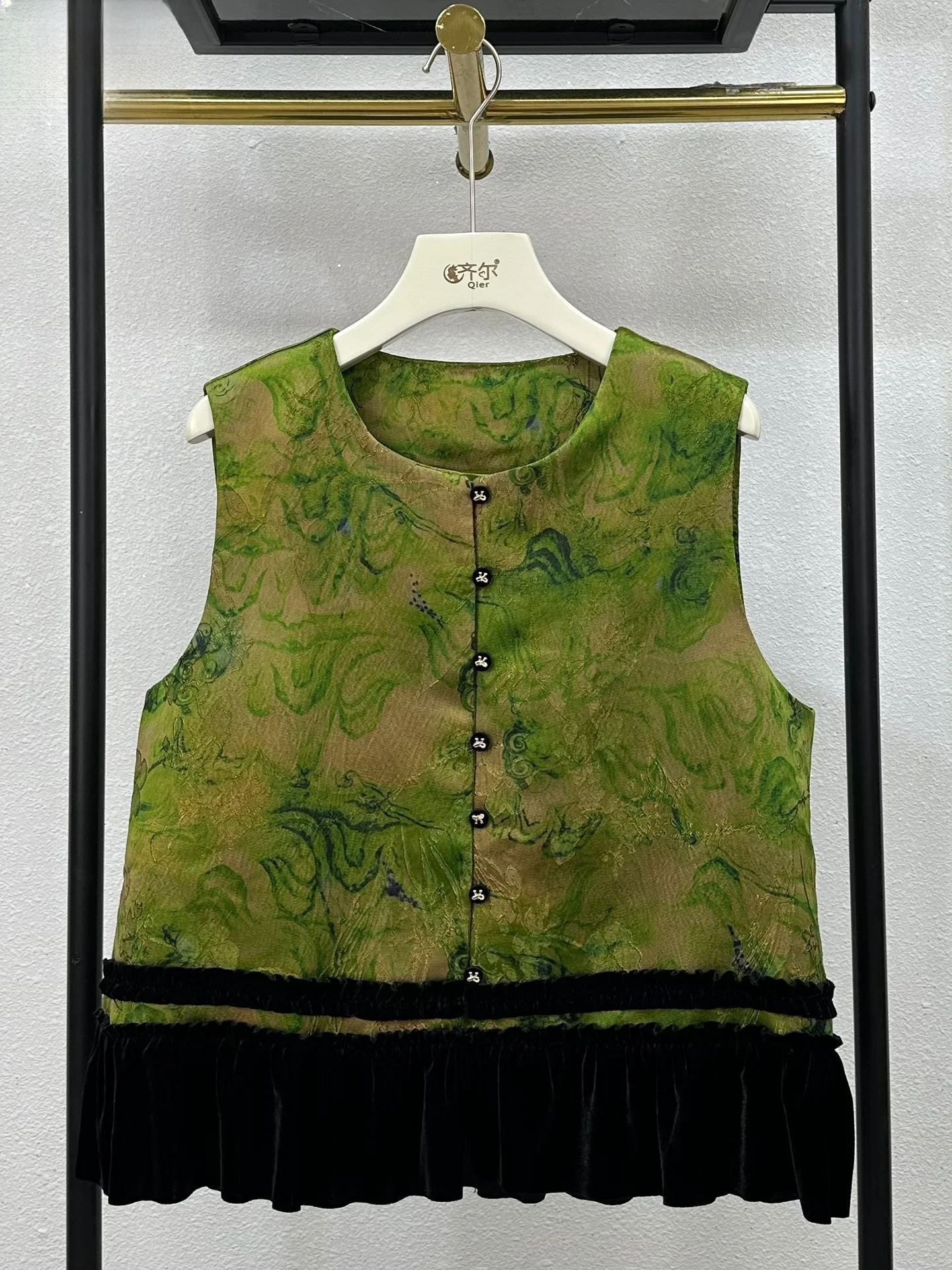 

Новый китайский жилет для женщин 2025 года: осенняя коллекция, элегантность премиум-класса, национальный тренд, свободный крой, с пуговицами