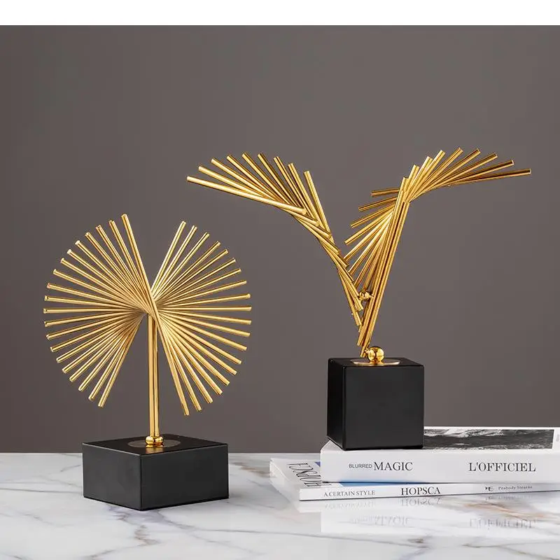 Abstract Eagle Shape Ornaments Desk Decoration Metal Crafts Statue Artwork Room Aesthetics Furnishings Modern Home Decor