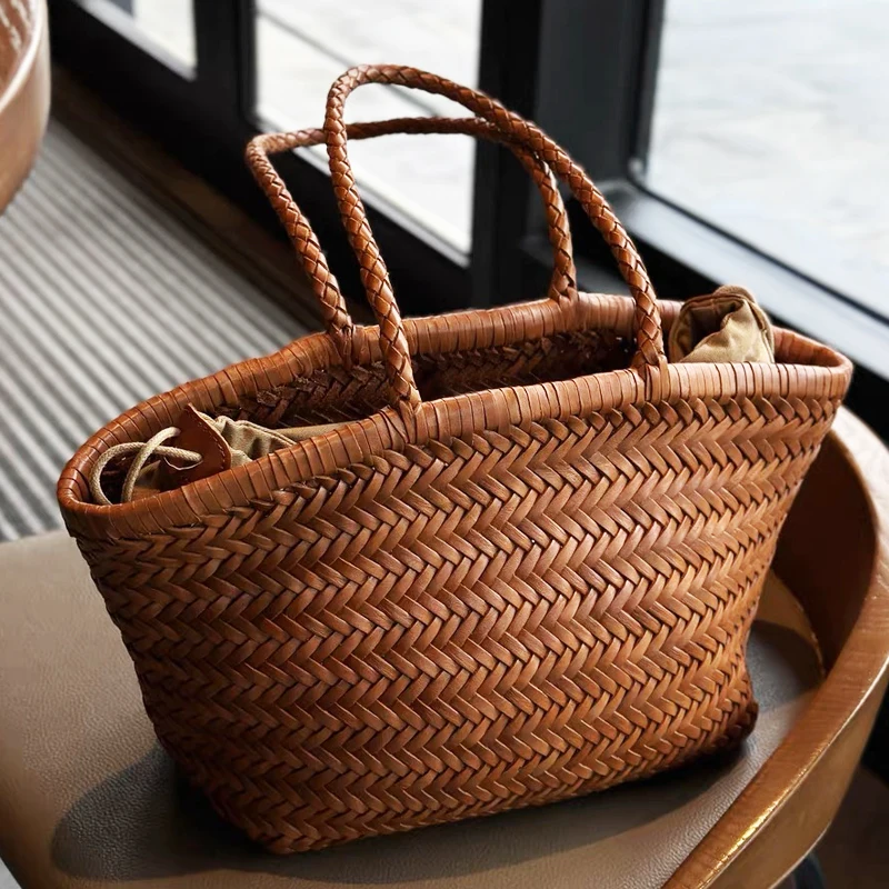 Vintage Tote Bags For Women Handbags And Purses Luxury Designer 2023 New In PU To Hand Cross Weave Decoration With Inner Pocket