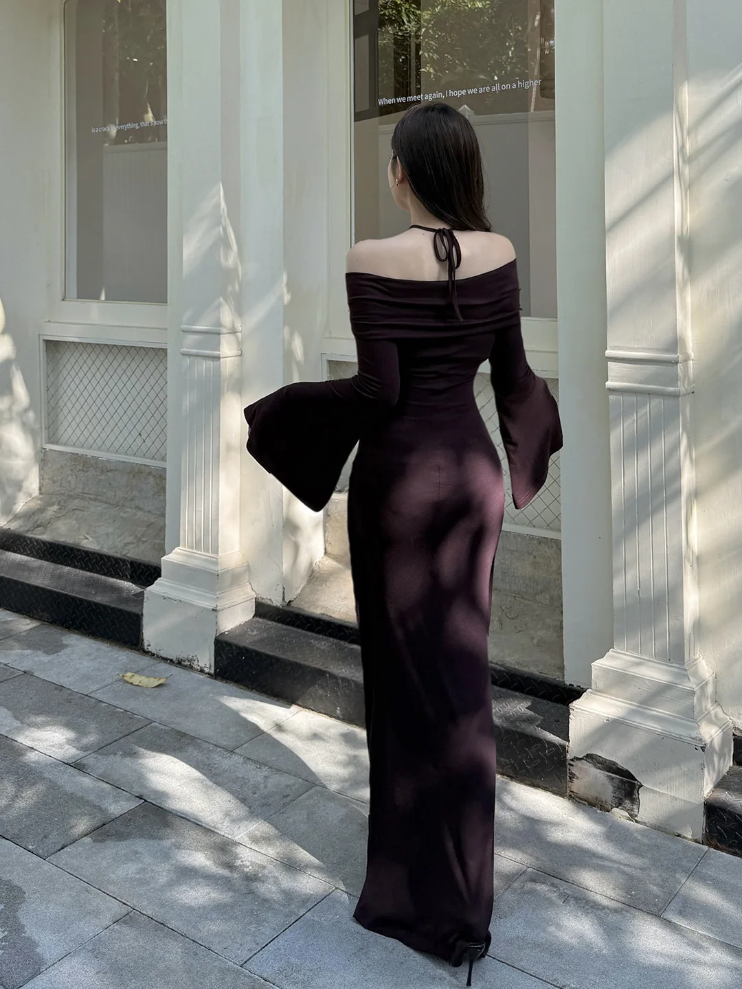 Vestido de noche francés elegante con cuello Halter para mujer, vestido de noche morado con hombros descubiertos y cuello oblicuo, manga acampanada, ceñido al cuerpo, para fiesta y graduación