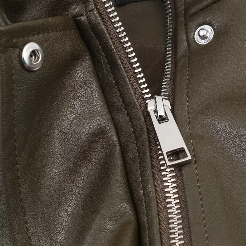 سترة نسائية شتاء 2025 نمط جديد أخضر داكن كم طويل فضفاض فو الجلود الوقوف طوق الطيار سترة أنيقة وعصرية #6