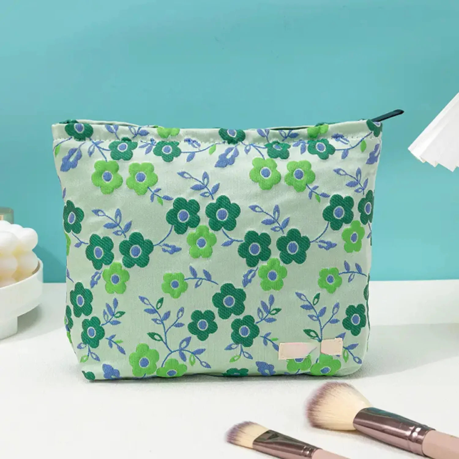 Green Flower Ins Makeup Bag Cosmetic Bag Toiletry Bag - Stylish and Functional Travel Organizer for Essential Beauty Products