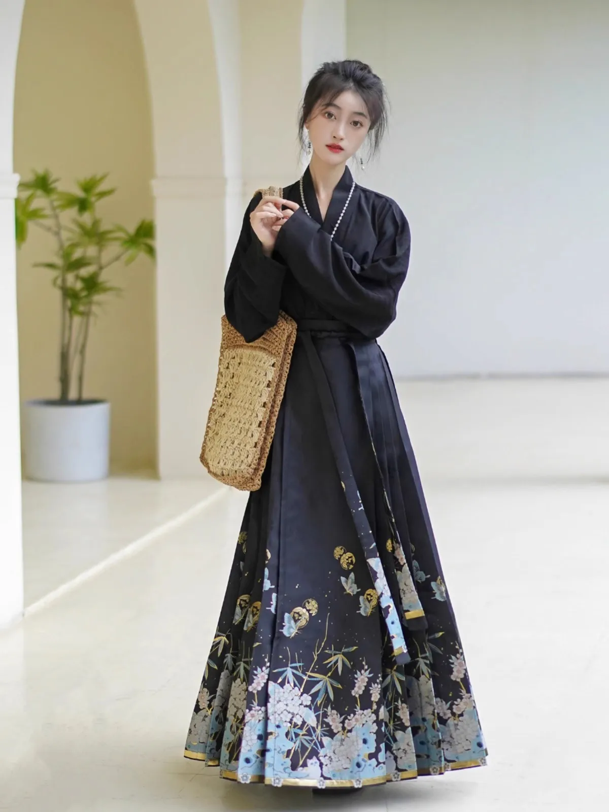 Hanfu للمرأة من أجل العمل المحسن اليومي النسيج تخفيف ، الذهب مينغ نظام ، نصف الجسم الحصان قناع ، بقعة تنورة ، الربيع والخريف الإناث