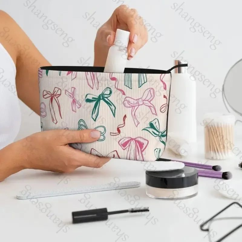 القوس النقاط سروال قصير حقيبة مستحضرات التجميل أدوات الزينة تخزين أكياس السيدات صندوق فاخر السفر سستة حقيبة التخزين الطباعة