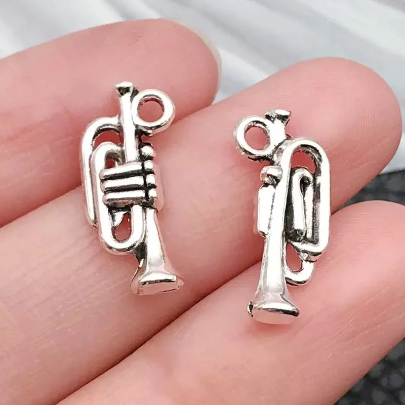 270 Stück antiksilberfarbene Tuba-Anhänger, Mini-Messinginstrument-Anhänger, 18 x 8 x 4 mm, DIY-Armbänder, Schmuckherstellung # 4393 – Detail 1