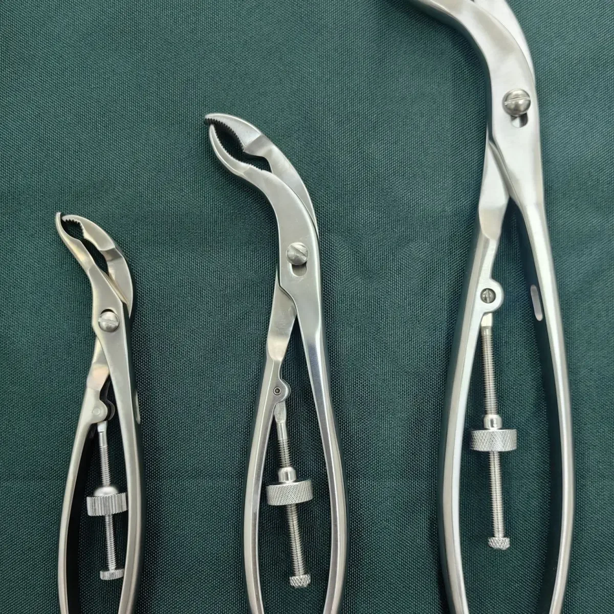 

Orthopaedic Surgical Instruments Bone Holding Forceps Centering Bone Holding Forceps Repositioning Forceps