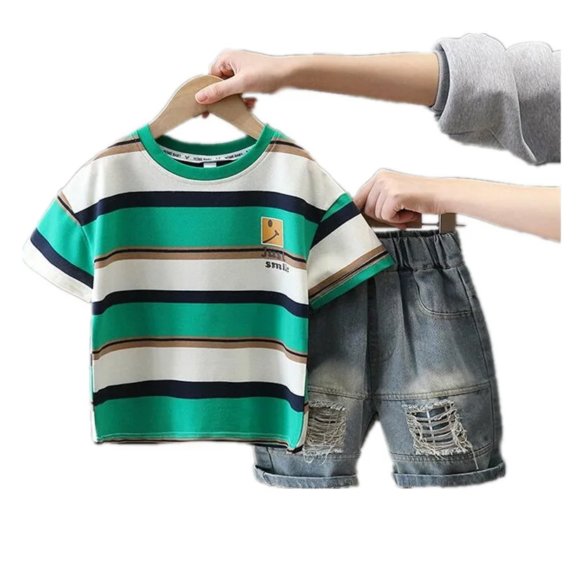 

Высококачественная летняя модная повседневная детская одежда, комплект одежды для мальчиков, хлопковые футболки в полоску для мальчиков + джинсовые шорты, костюм из 2 предметов, От 2 до 11 лет