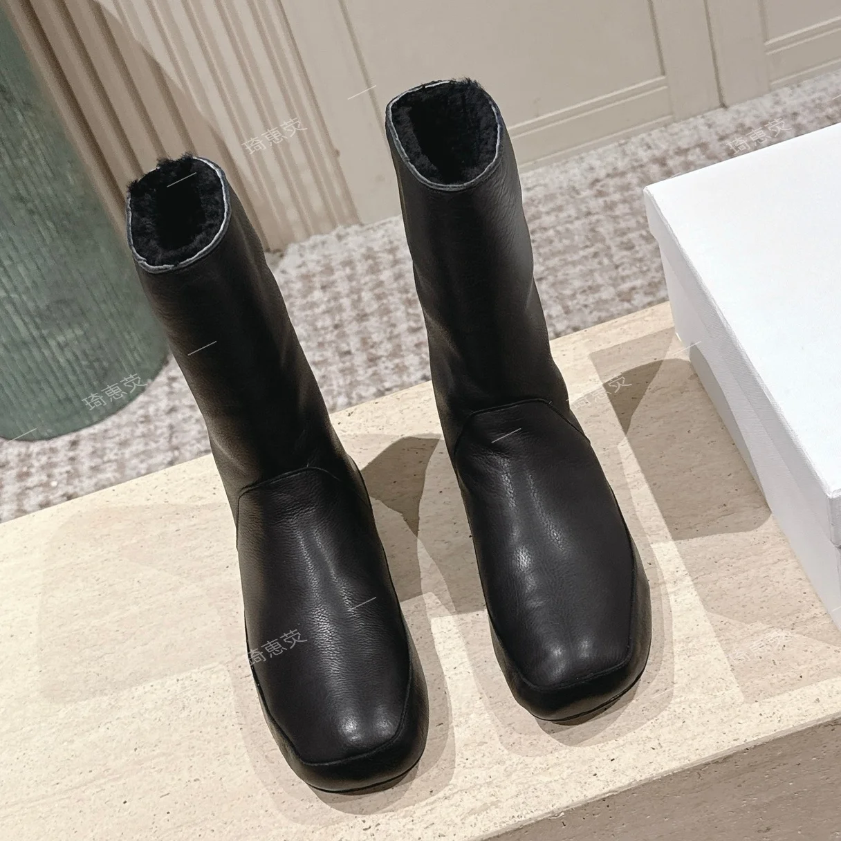 Minimalist Black Square-Toe Mid-Calf Boots Winter Fleece-Lined Genuine Leather Flat-Heel Slimming Boots Zapatos De Mujer