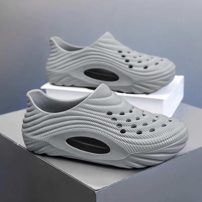 Comwarm Men Clogs Slippers Breathable Garden Sandals Non-Slip Comfort Beach Shoes Men Sandals Indoor Outdoor Casual Fishing Shoe