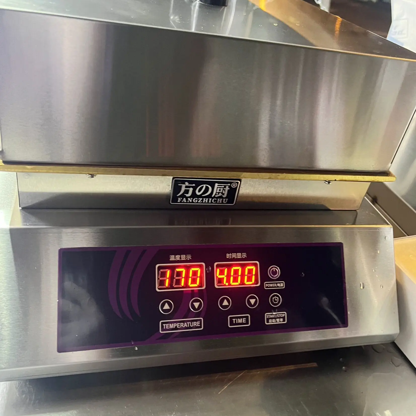 

Коммерческая электрическая блинница-суфле с одной головкой 220 В