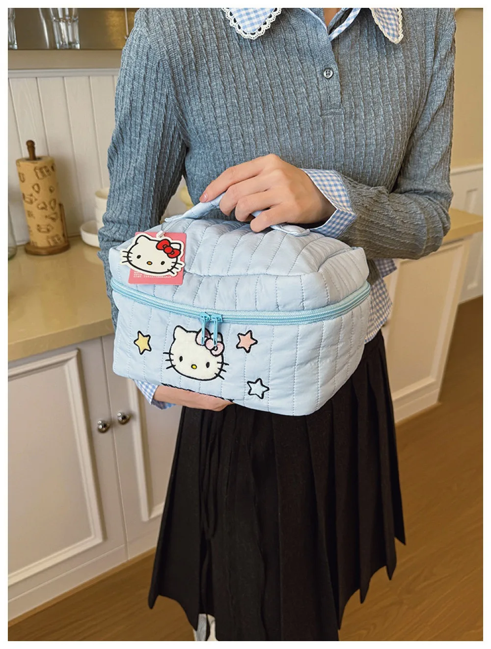 Portable large-capacity travel storage makeup bag, stylish Sanrio cute makeup bag, high-value waterproof large-capacity travel t