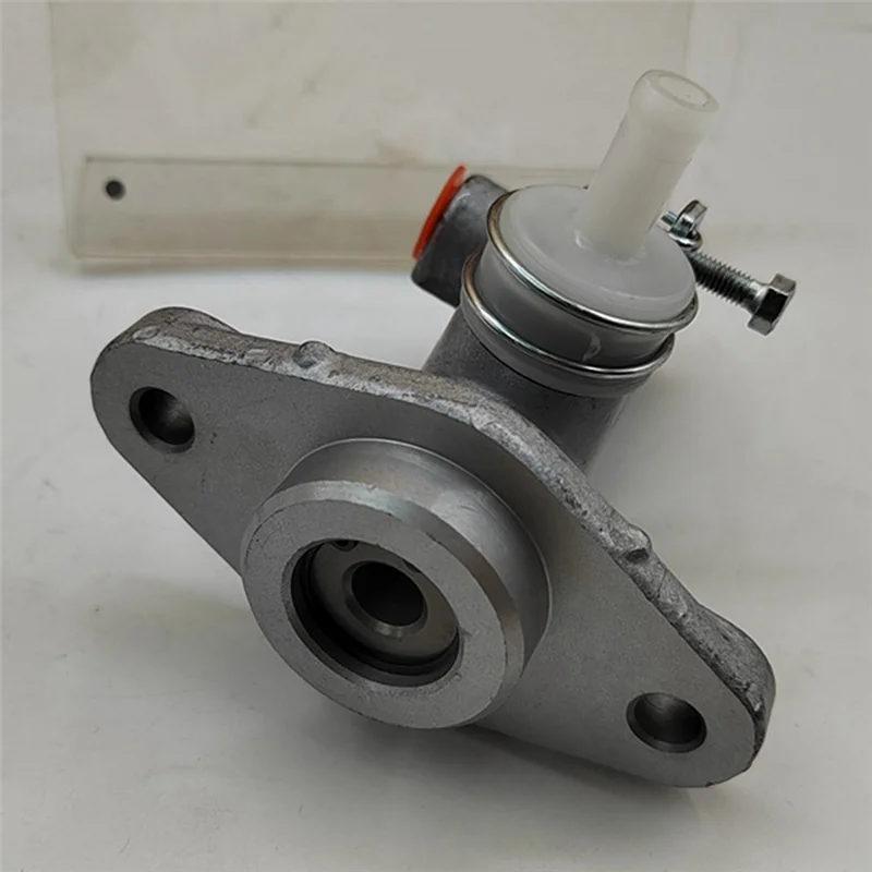 الدقة الجديدة عالية الجودة سيارة الفرامل أسطوانة رئيسية مخلب أسطوانة رئيسية ME507173 لميتسوبيشي كانتر 4D55 قطع غيار السيارات