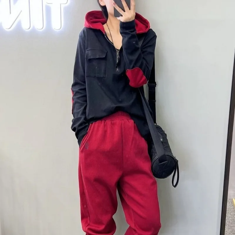 

Women's American Retro Black And Red Patchwork Sweatshirt Casual Street Clothing Semi-zipper Pocket Hoodie Long Sleeve Jackets