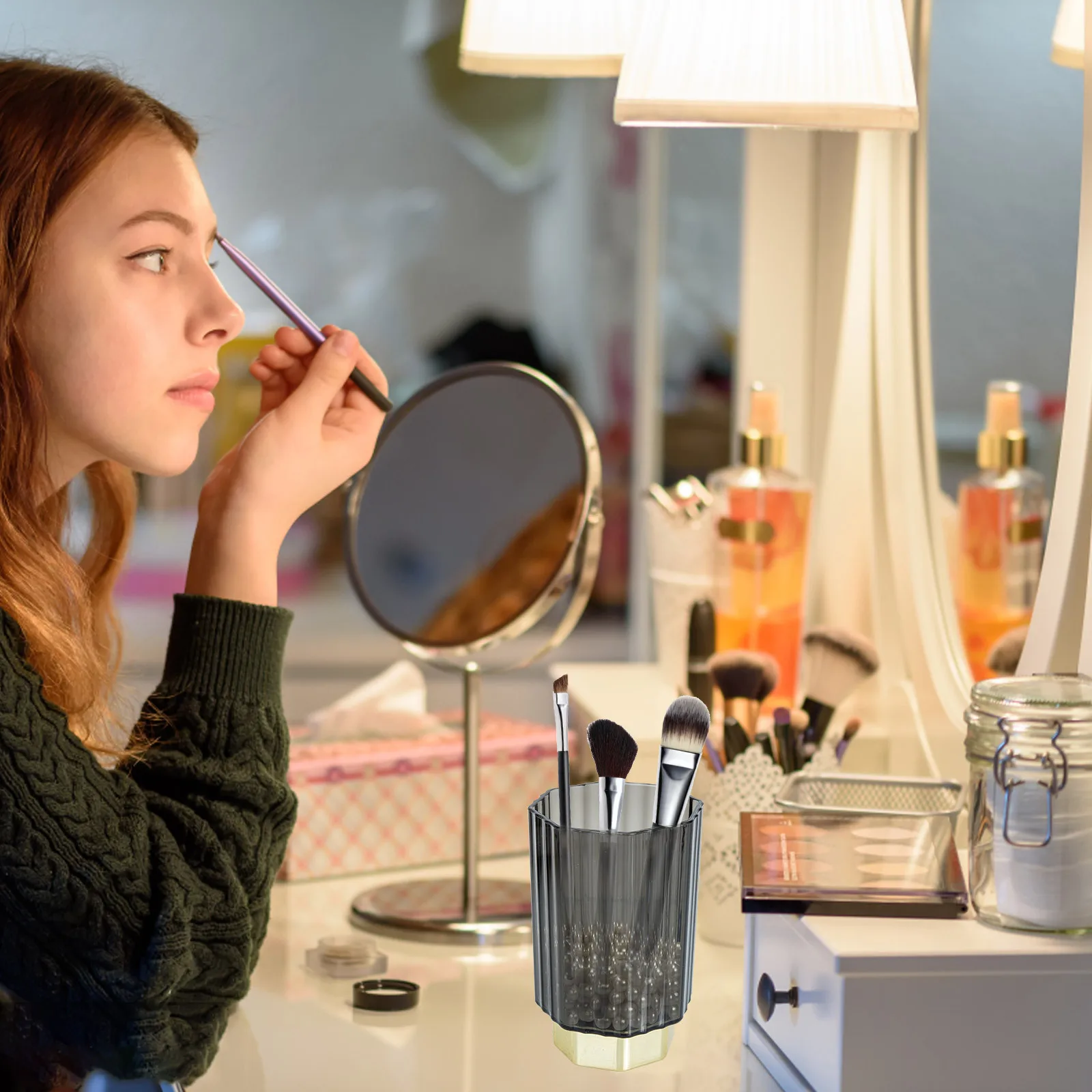 ゴールドリムガラス製メイクブラシホルダー、無料のパール付き、口紅や鉛筆の収納用デスクトップオーガナイザー、メイクブラシ