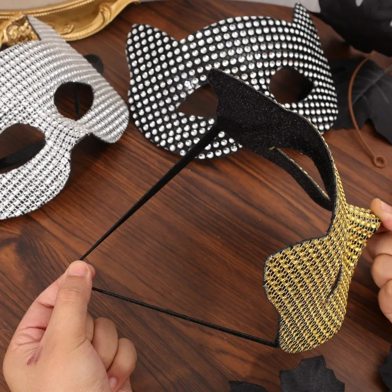 Unisex Cat Diamond Mask Sexy Half Face Eye Mask Halloween Party Cosplay Mask Costume Props Male Female Role-Playing Toy